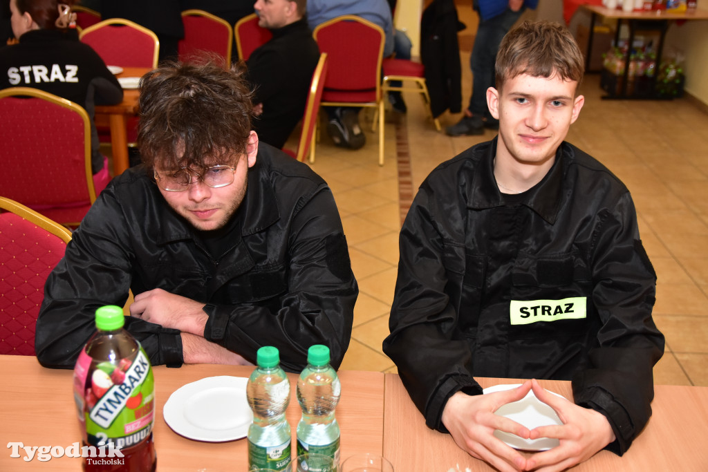 Druhny i druhowie z Lubiewa po zebraniu sprawozdawczo-wyborczym