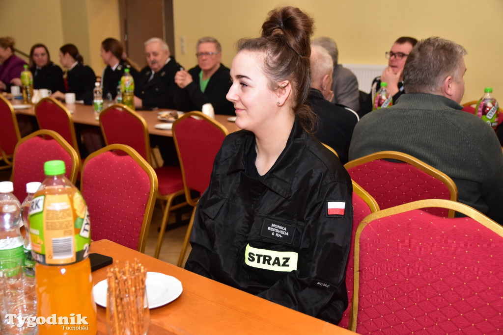 Druhny i druhowie z Lubiewa po zebraniu sprawozdawczo-wyborczym