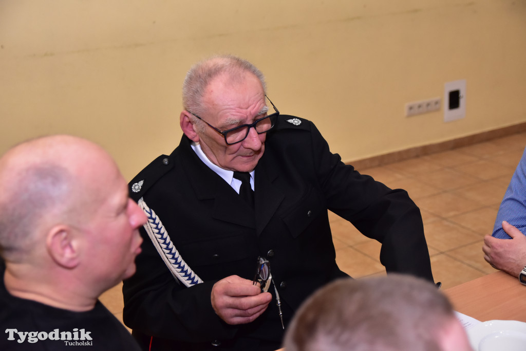 Druhny i druhowie z Lubiewa po zebraniu sprawozdawczo-wyborczym