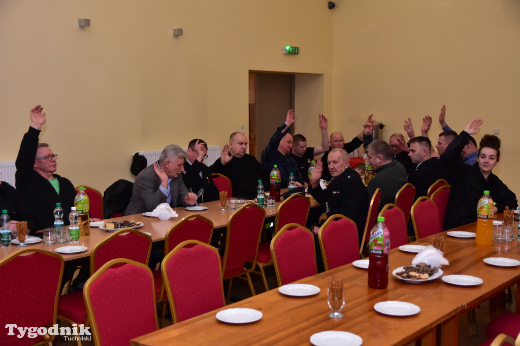 Druhny i druhowie z Lubiewa po zebraniu sprawozdawczo-wyborczym