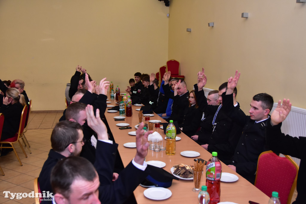 Druhny i druhowie z Lubiewa po zebraniu sprawozdawczo-wyborczym