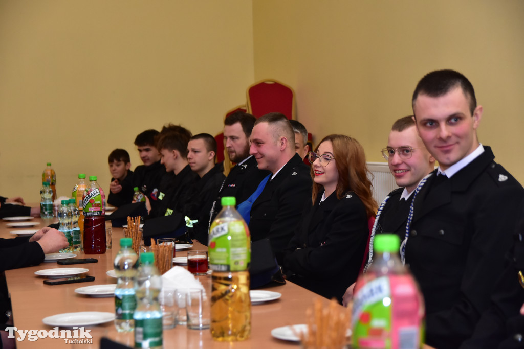 Druhny i druhowie z Lubiewa po zebraniu sprawozdawczo-wyborczym