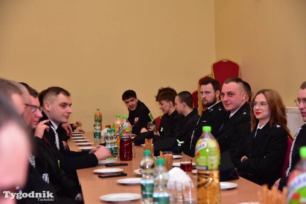 Druhny i druhowie z Lubiewa po zebraniu sprawozdawczo-wyborczym