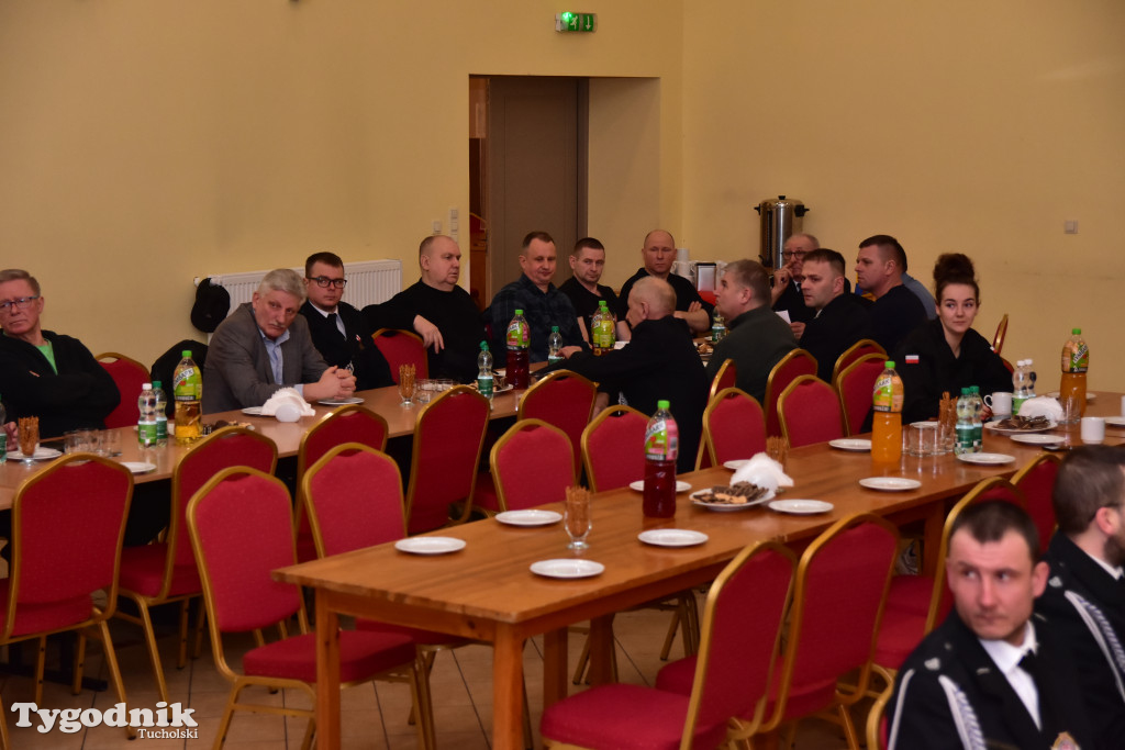 Druhny i druhowie z Lubiewa po zebraniu sprawozdawczo-wyborczym