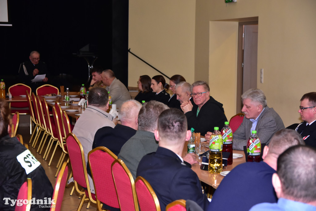 Druhny i druhowie z Lubiewa po zebraniu sprawozdawczo-wyborczym