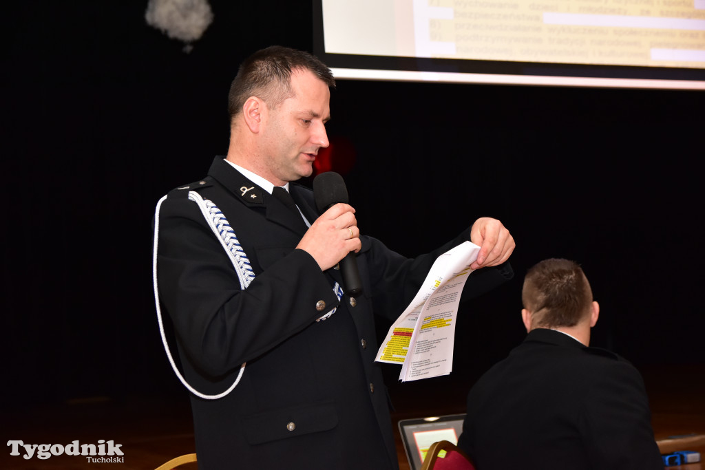 Druhny i druhowie z Lubiewa po zebraniu sprawozdawczo-wyborczym