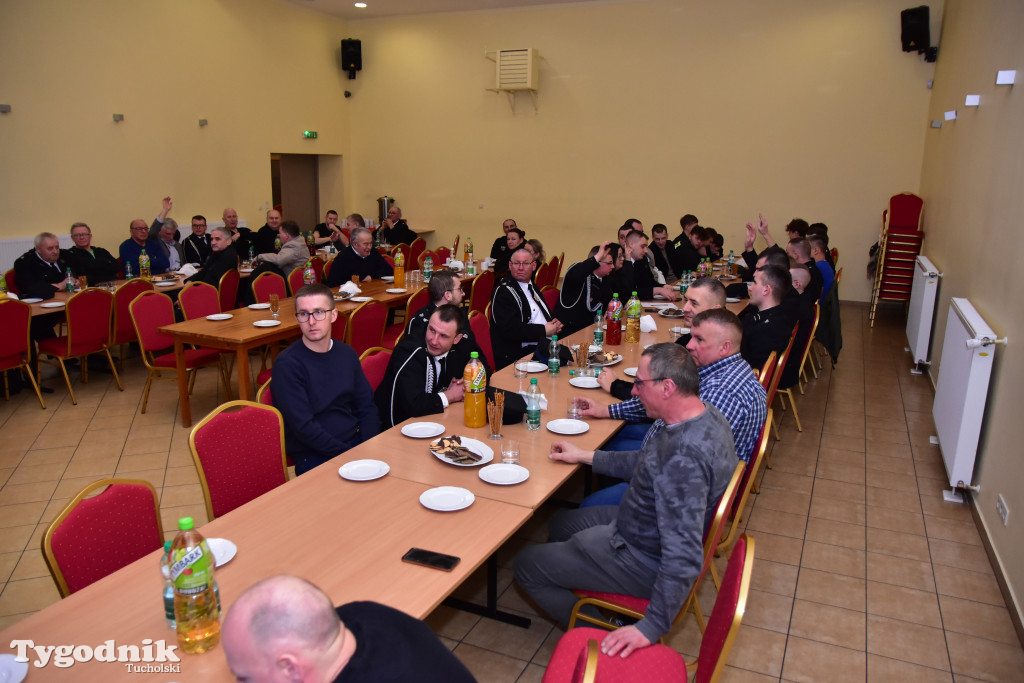 Druhny i druhowie z Lubiewa po zebraniu sprawozdawczo-wyborczym