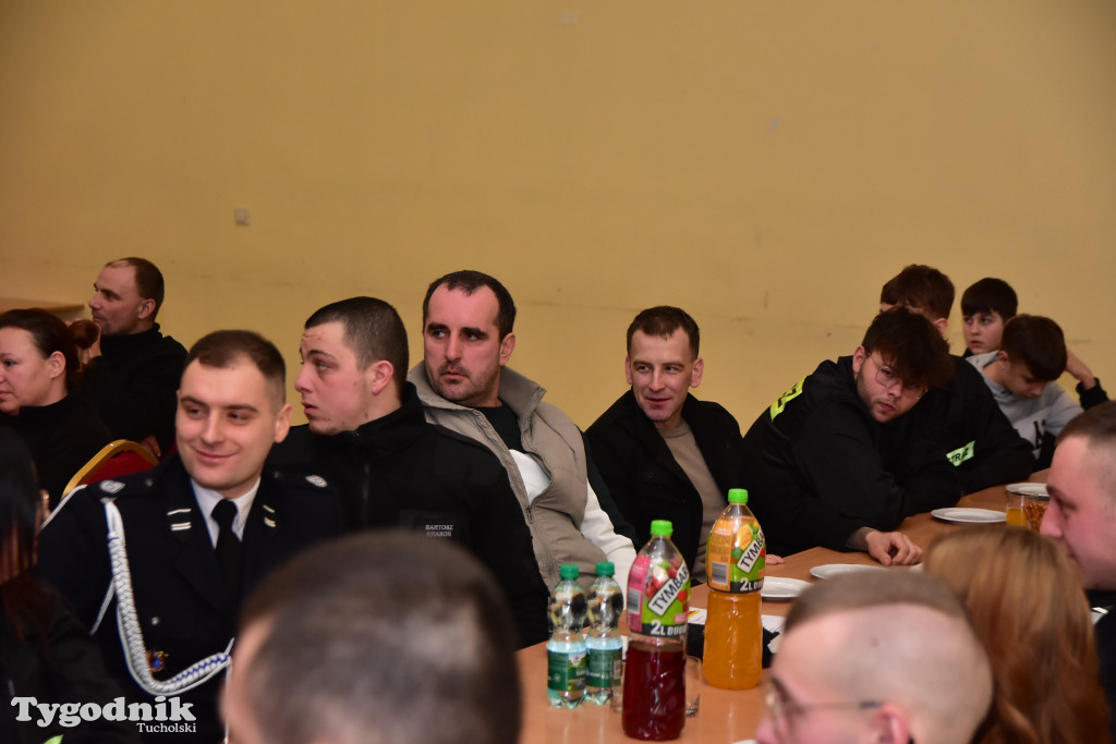 Druhny i druhowie z Lubiewa po zebraniu sprawozdawczo-wyborczym