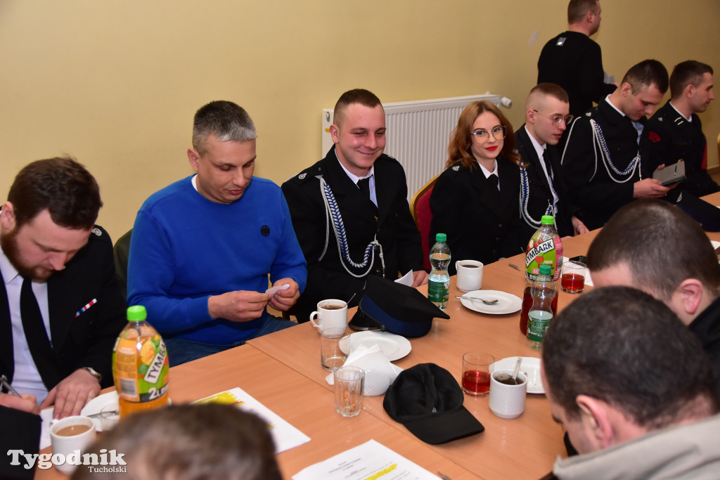 Druhny i druhowie z Lubiewa po zebraniu sprawozdawczo-wyborczym