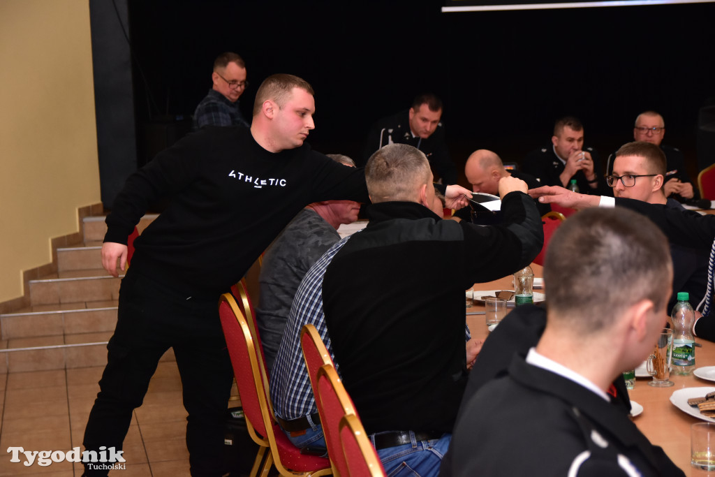 Druhny i druhowie z Lubiewa po zebraniu sprawozdawczo-wyborczym