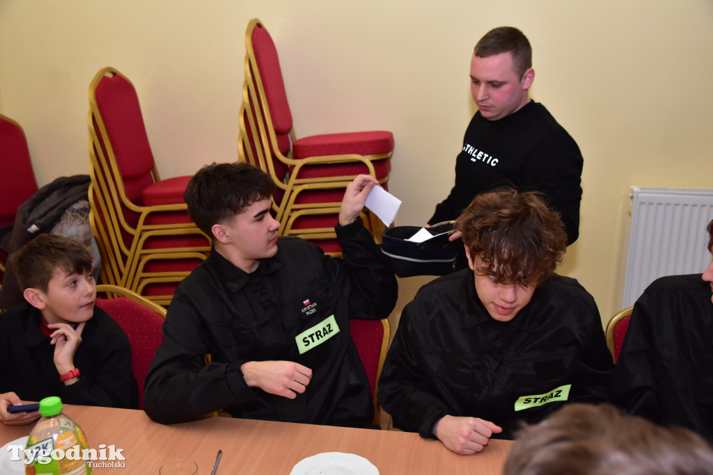 Druhny i druhowie z Lubiewa po zebraniu sprawozdawczo-wyborczym