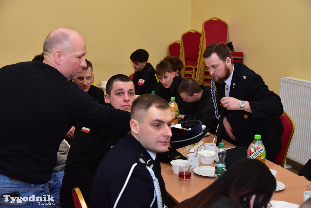 Druhny i druhowie z Lubiewa po zebraniu sprawozdawczo-wyborczym