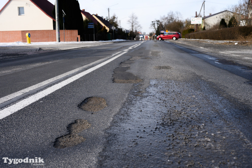 Kiedy w końcu wyremontują drogę w Bysławiu?! Drogowcy czekają na... zadanie gminy