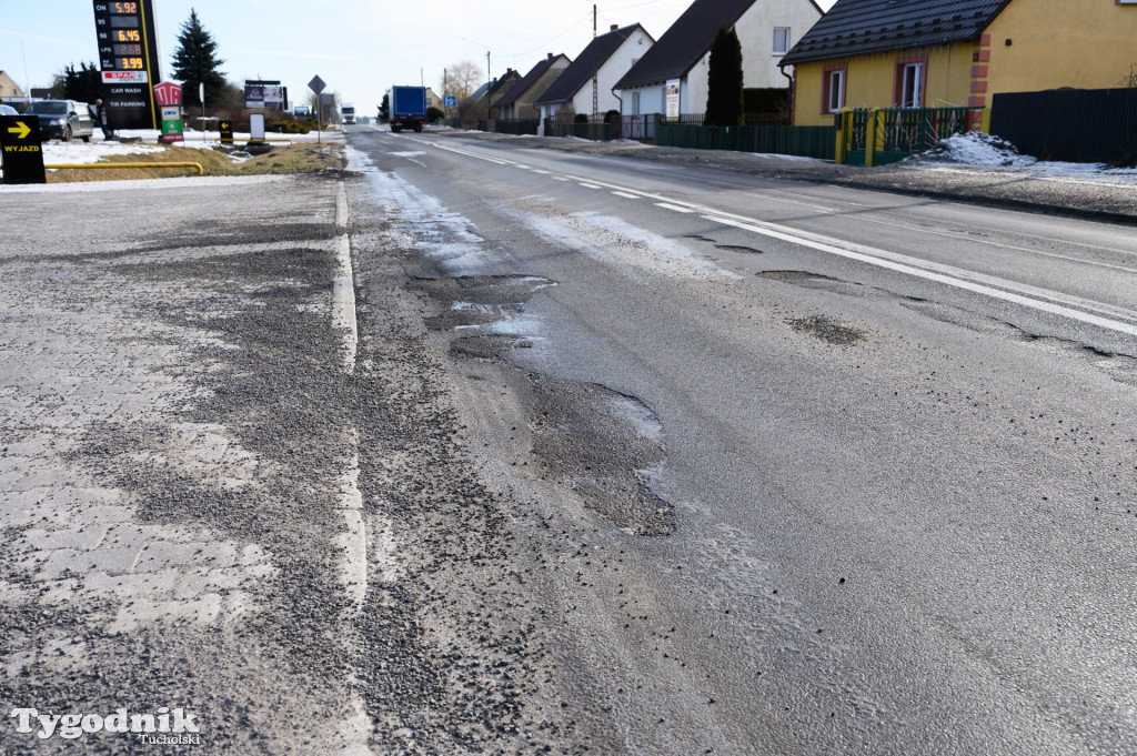 Kiedy w końcu wyremontują drogę w Bysławiu?! Drogowcy czekają na... zadanie gminy
