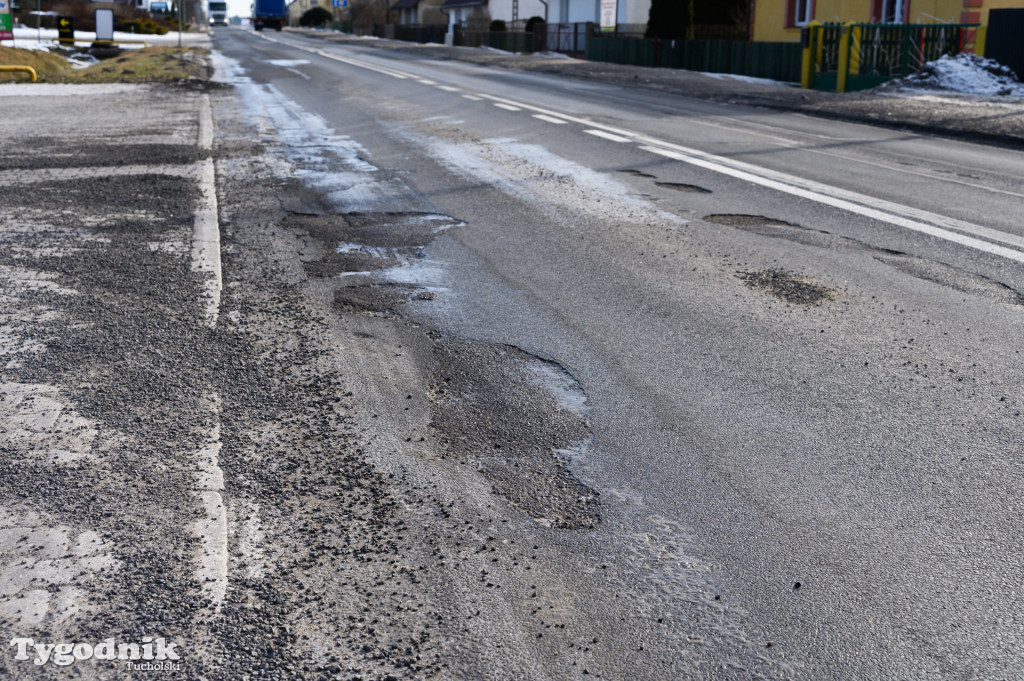 Kiedy w końcu wyremontują drogę w Bysławiu?! Drogowcy czekają na... zadanie gminy
