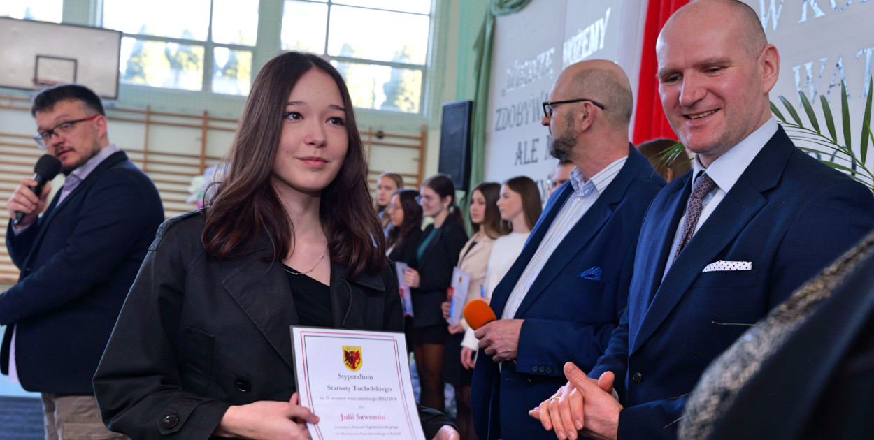 Stypendia starosty: Nowodworek, ZSLiA, ZSLiT