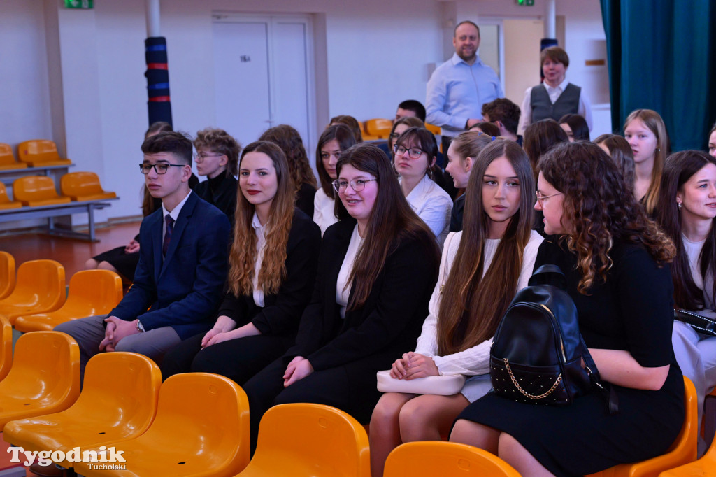 Stypendia starosty: Nowodworek, ZSLiA, ZSLiT