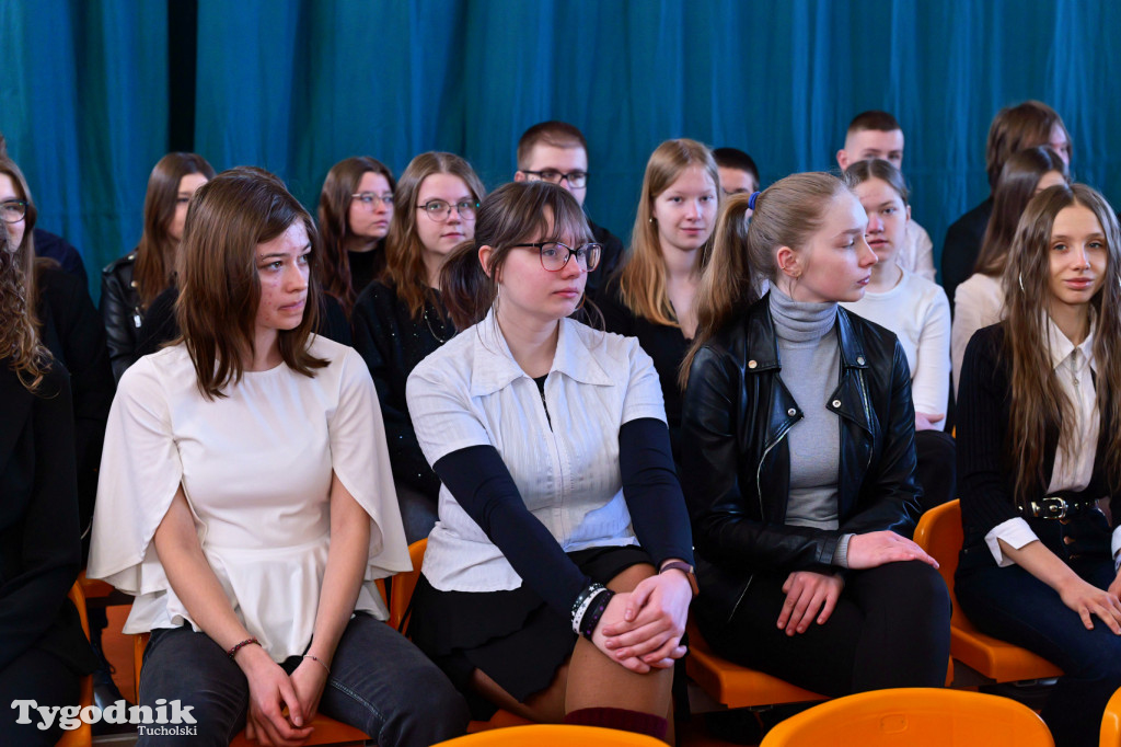 Stypendia starosty: Nowodworek, ZSLiA, ZSLiT