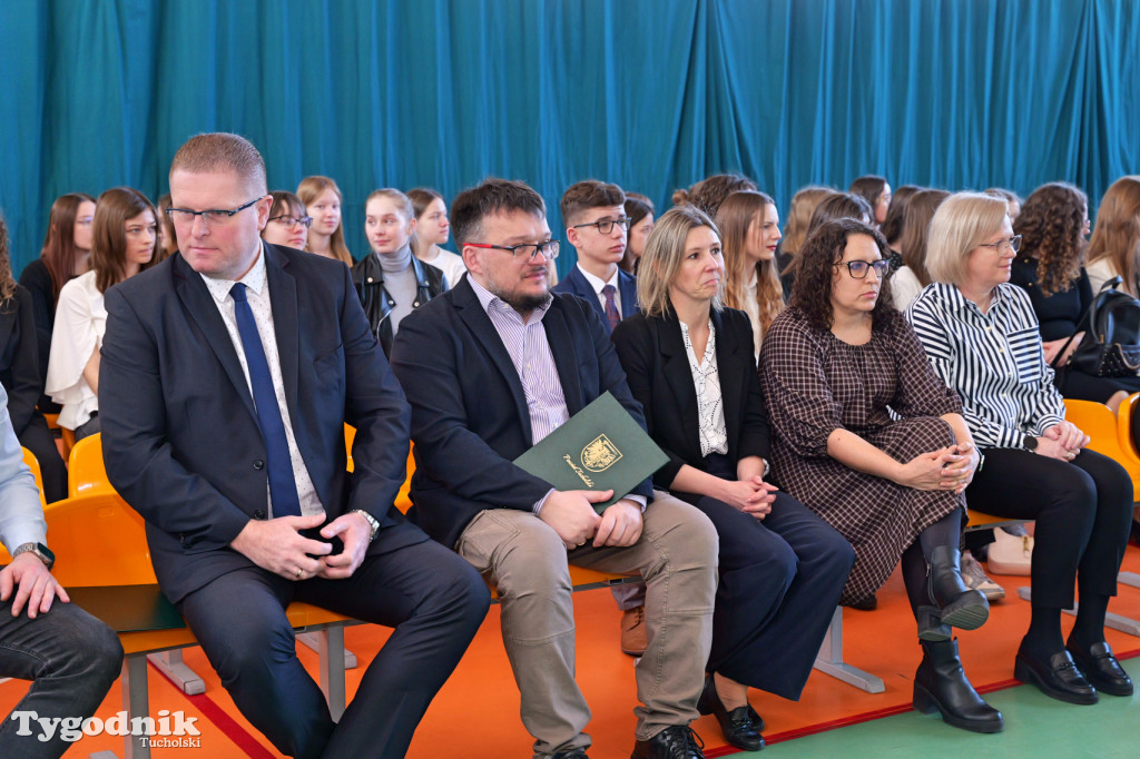 Stypendia starosty: Nowodworek, ZSLiA, ZSLiT