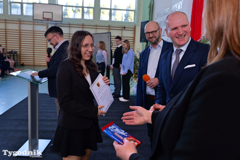 Stypendia starosty: Nowodworek, ZSLiA, ZSLiT