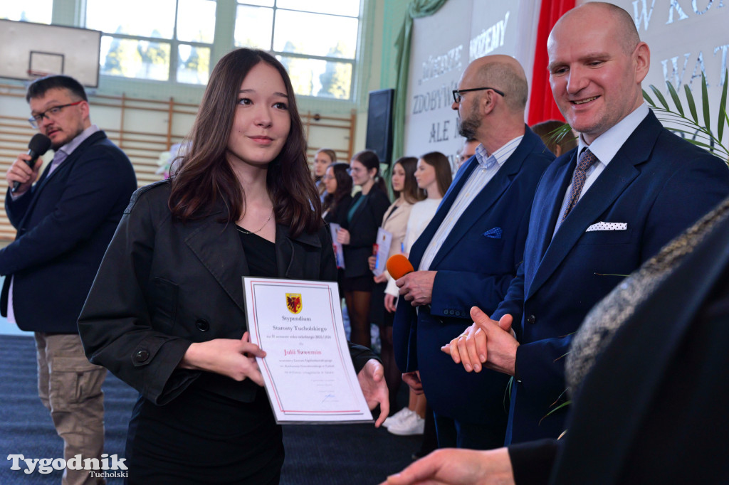 Stypendia starosty: Nowodworek, ZSLiA, ZSLiT