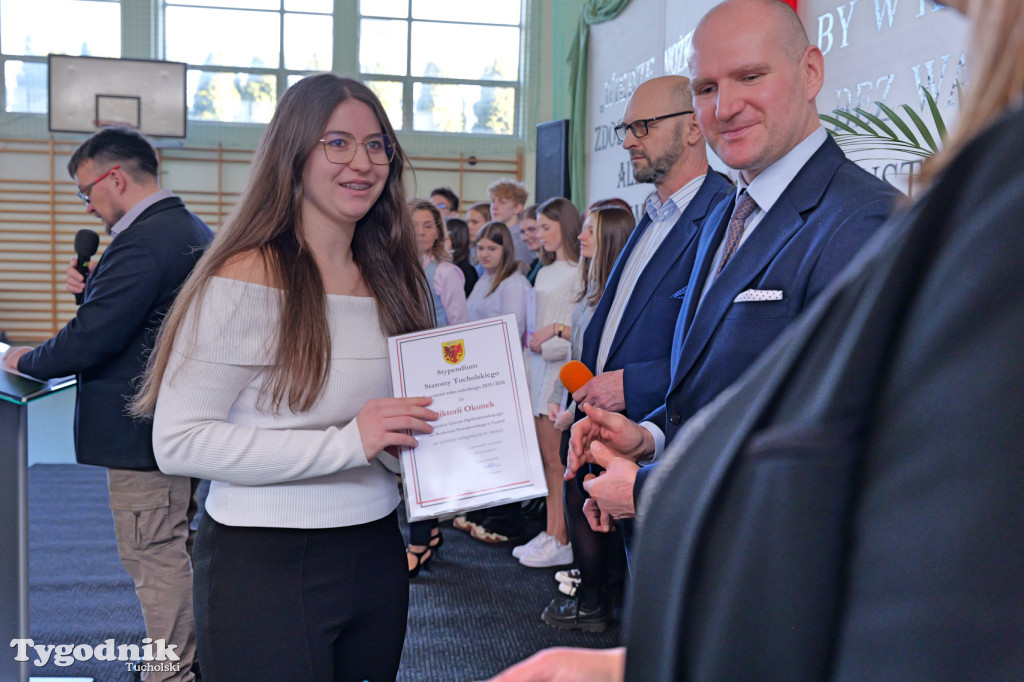 Stypendia starosty: Nowodworek, ZSLiA, ZSLiT