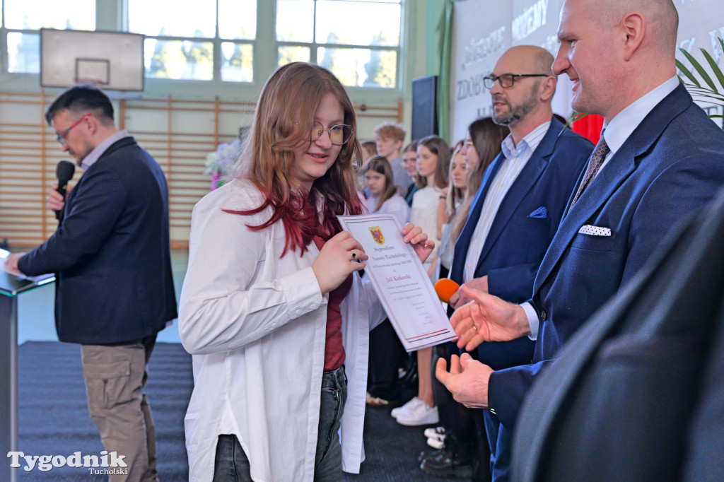 Stypendia starosty: Nowodworek, ZSLiA, ZSLiT