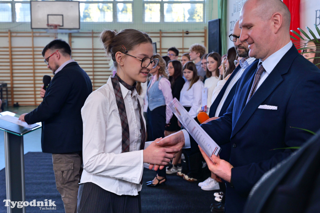 Stypendia starosty: Nowodworek, ZSLiA, ZSLiT