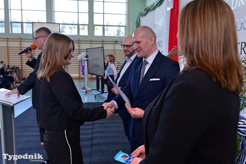 Stypendia starosty: Nowodworek, ZSLiA, ZSLiT