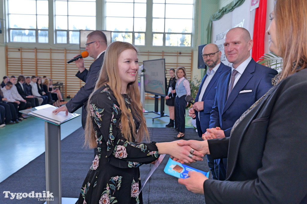 Stypendia starosty: Nowodworek, ZSLiA, ZSLiT