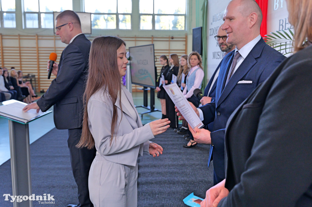 Stypendia starosty: Nowodworek, ZSLiA, ZSLiT