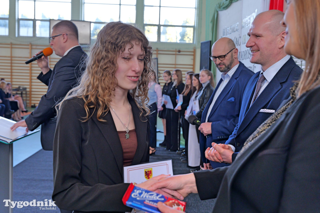 Stypendia starosty: Nowodworek, ZSLiA, ZSLiT