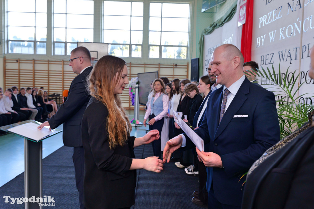 Stypendia starosty: Nowodworek, ZSLiA, ZSLiT