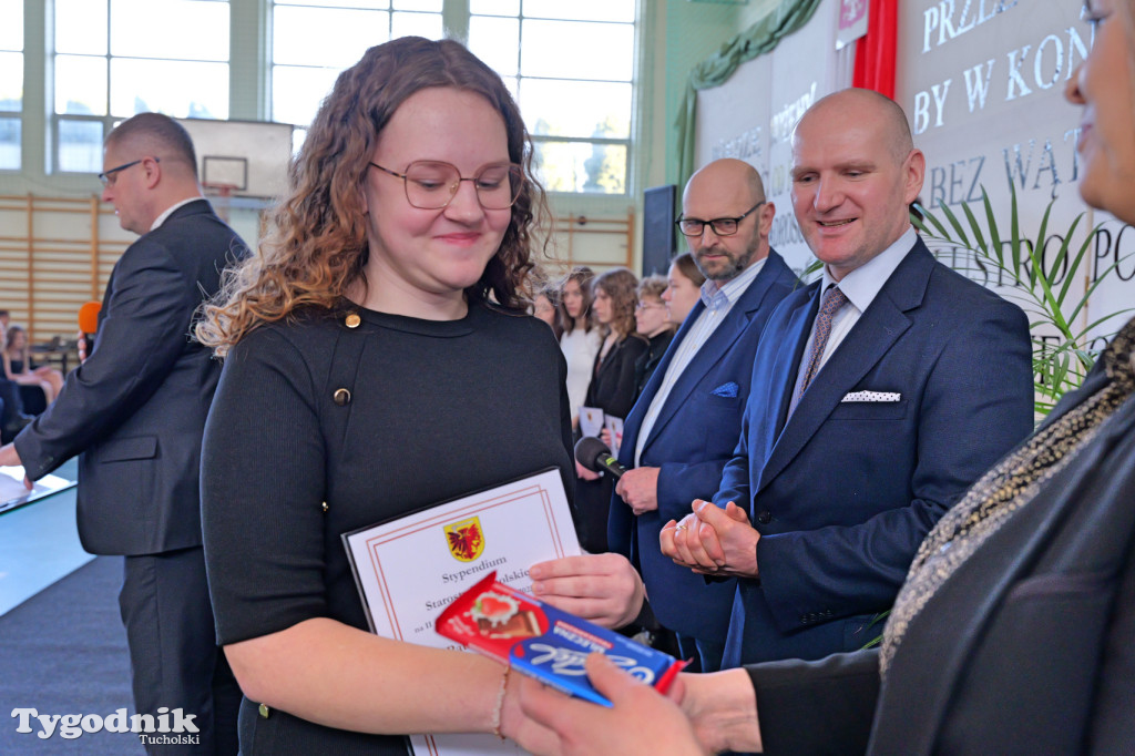 Stypendia starosty: Nowodworek, ZSLiA, ZSLiT