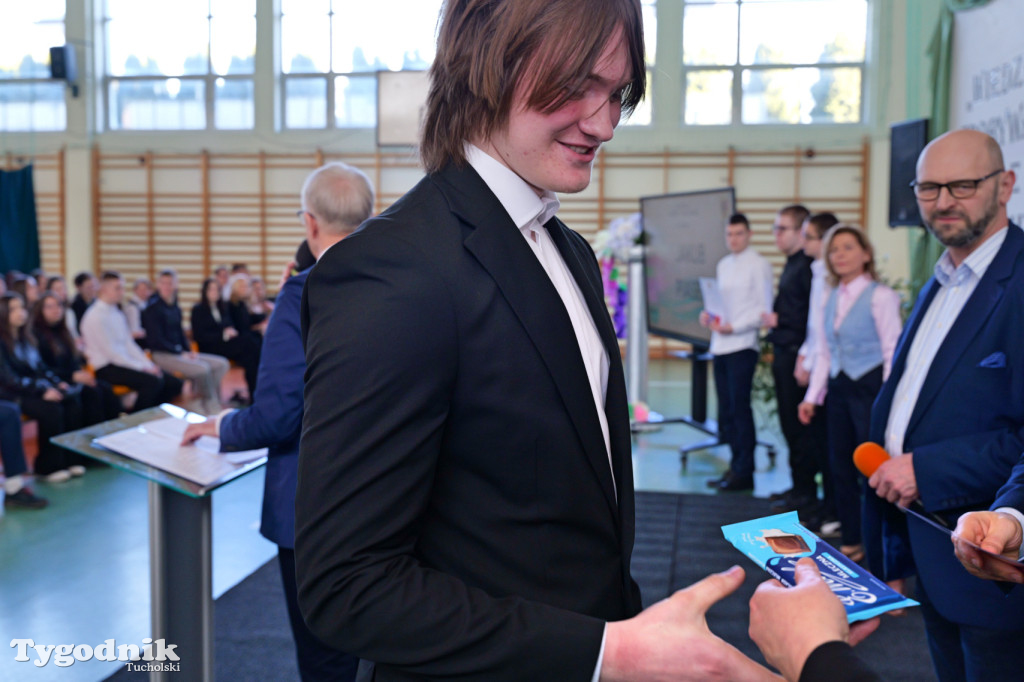 Stypendia starosty: Nowodworek, ZSLiA, ZSLiT