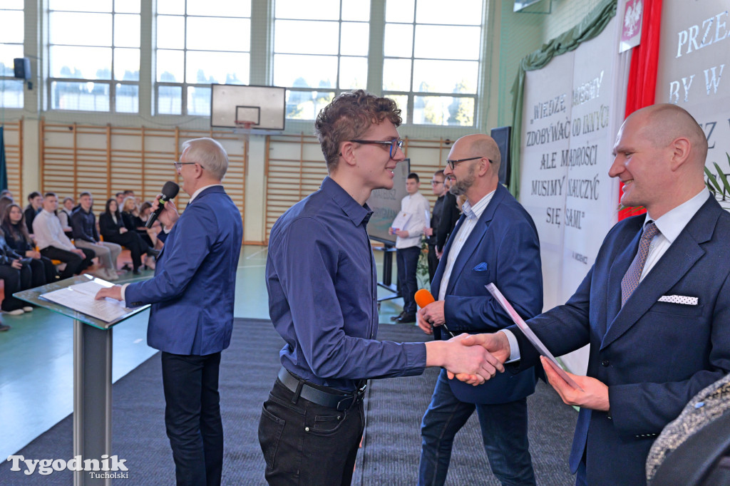 Stypendia starosty: Nowodworek, ZSLiA, ZSLiT