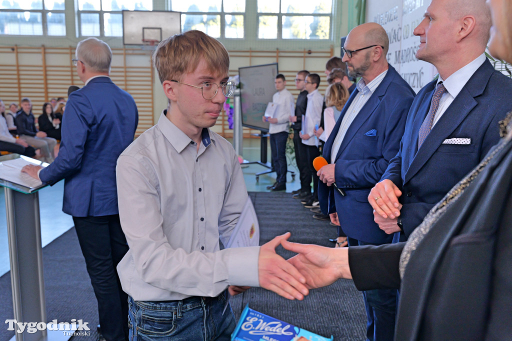 Stypendia starosty: Nowodworek, ZSLiA, ZSLiT