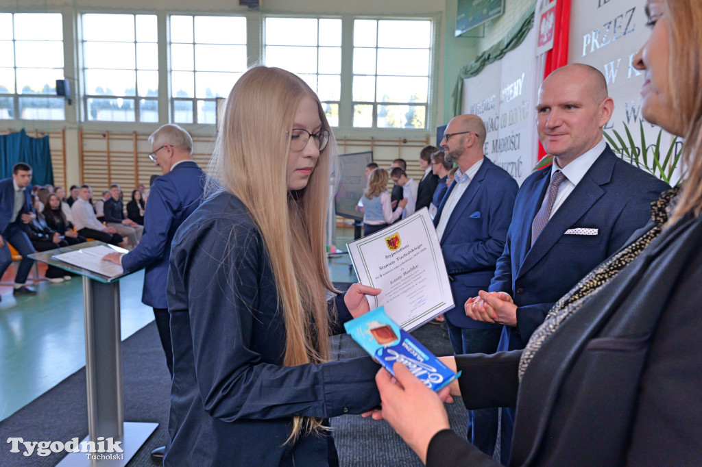 Stypendia starosty: Nowodworek, ZSLiA, ZSLiT