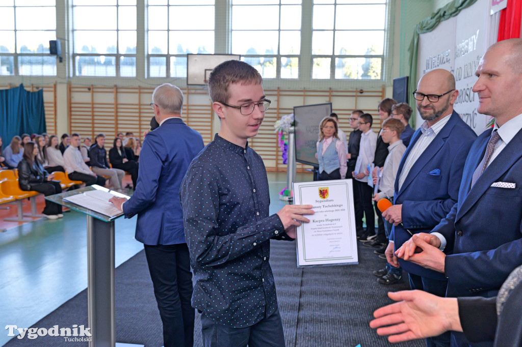 Stypendia starosty: Nowodworek, ZSLiA, ZSLiT