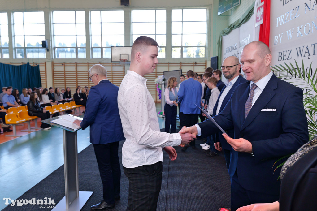 Stypendia starosty: Nowodworek, ZSLiA, ZSLiT