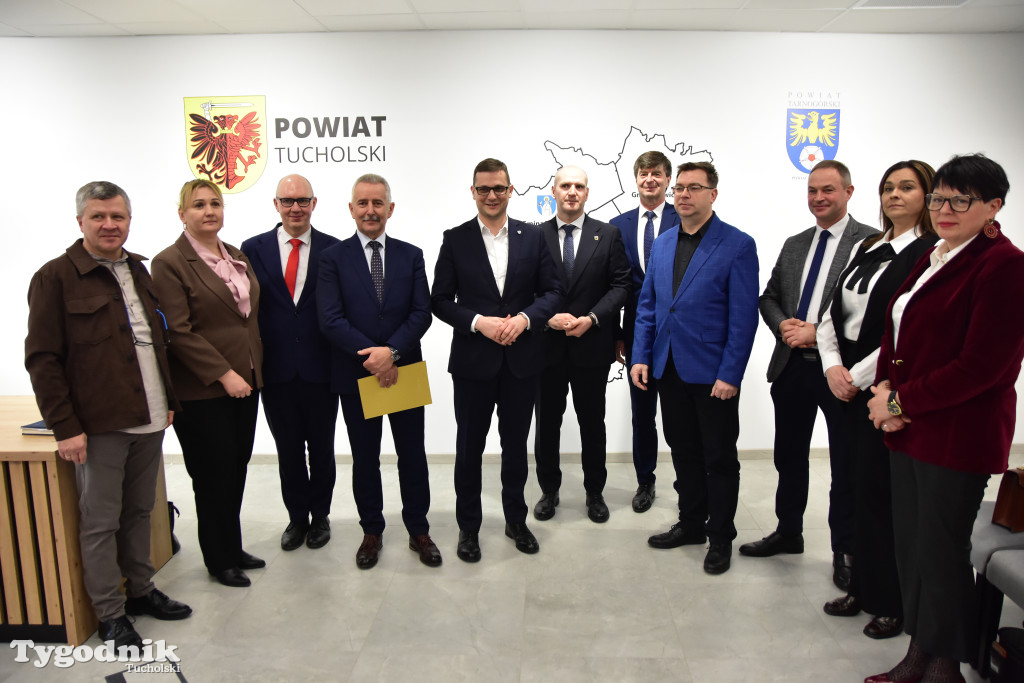 Wizyta wojewody Michała Sztybla w powiecie tucholskim. Rozmawiali o ochronie ludności i obronie cywilnej