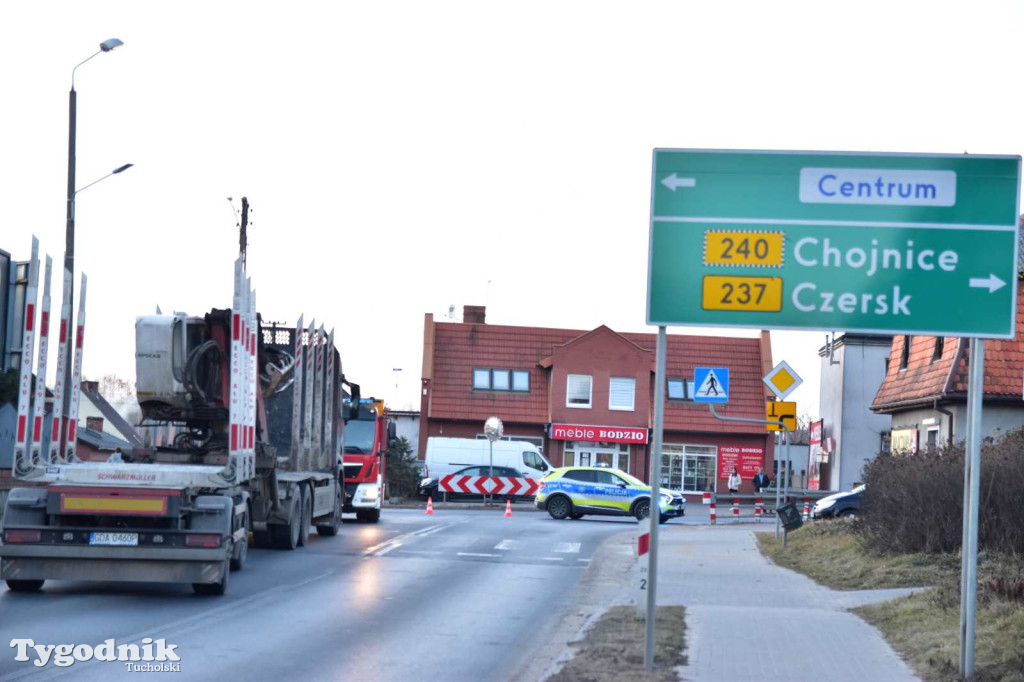 Zderzenie trzech pojazdów na ul. Warszawskiej w Tucholi