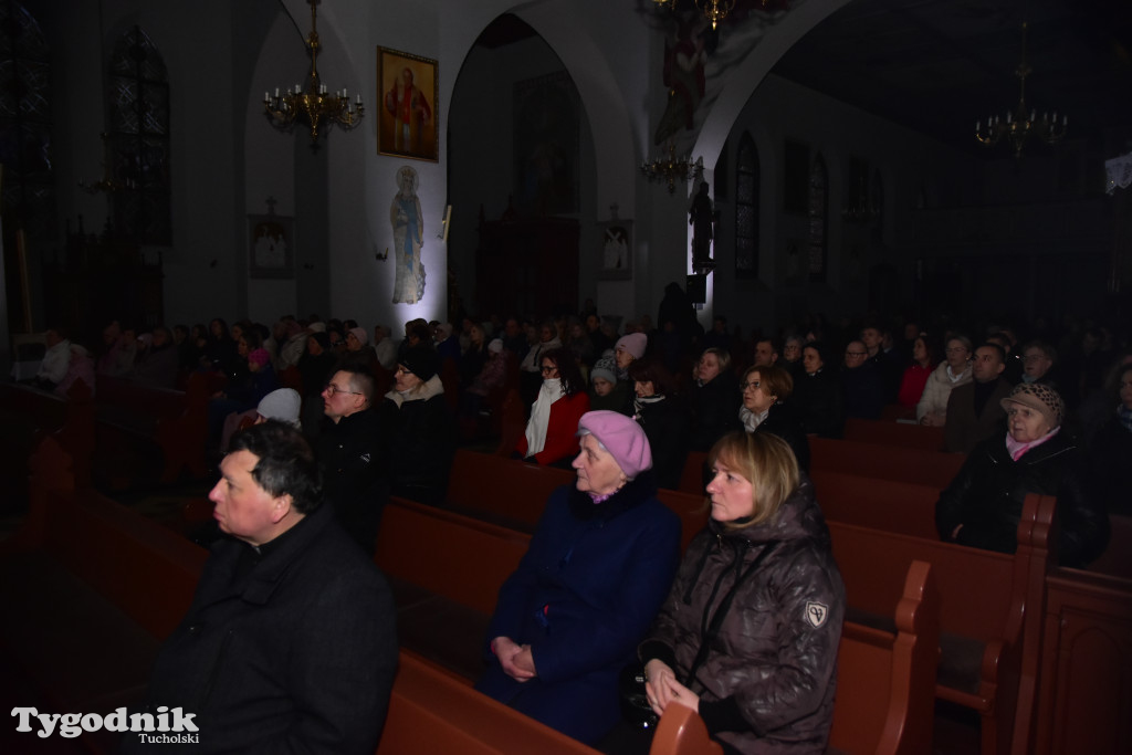 Spektakl pasyjny w Śliwicach cieszył się dużym zainteresowniem wiernych
