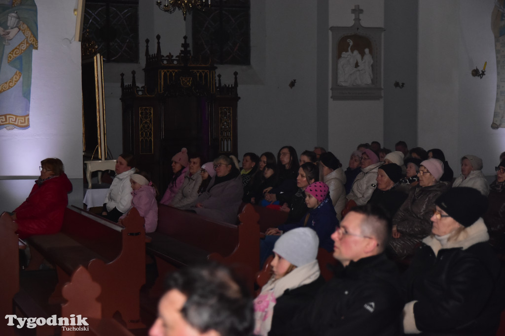 Spektakl pasyjny w Śliwicach cieszył się dużym zainteresowniem wiernych