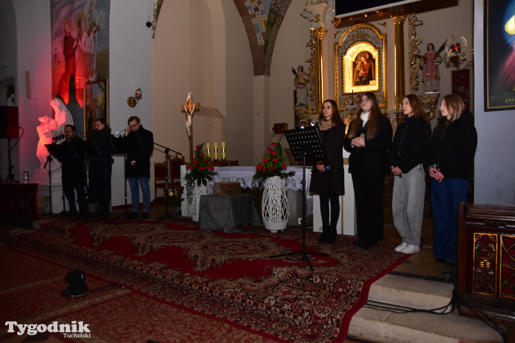Spektakl pasyjny w Śliwicach cieszył się dużym zainteresowniem wiernych