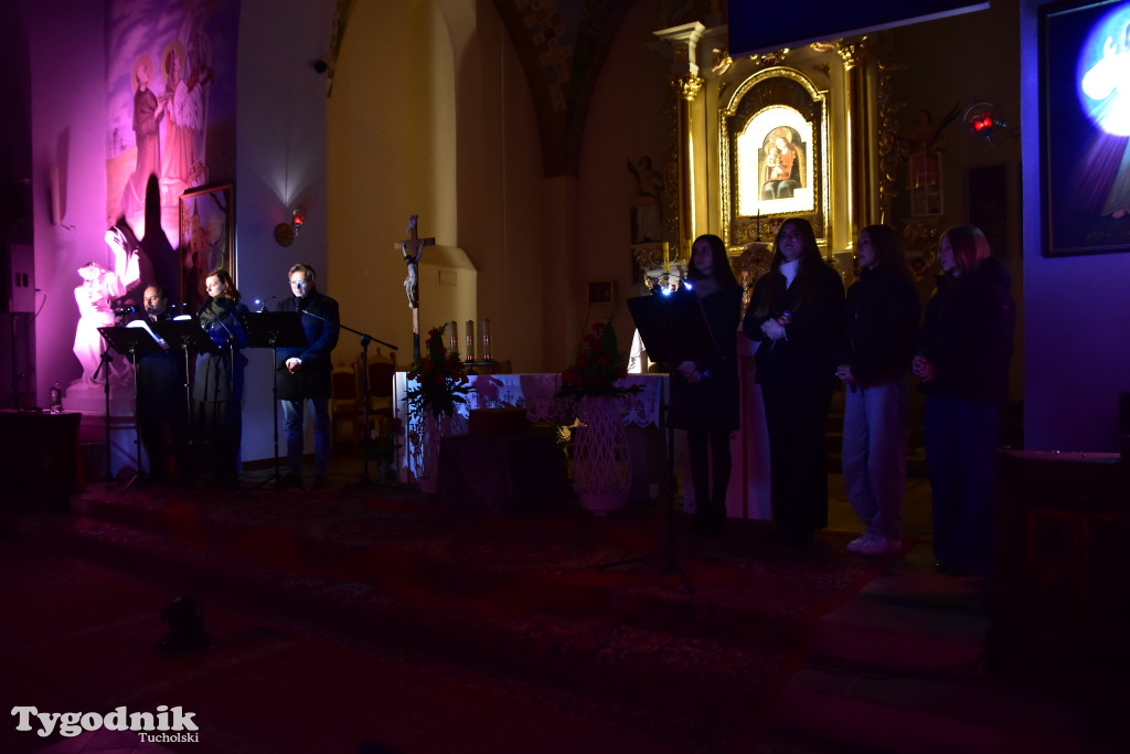 Spektakl pasyjny w Śliwicach cieszył się dużym zainteresowniem wiernych