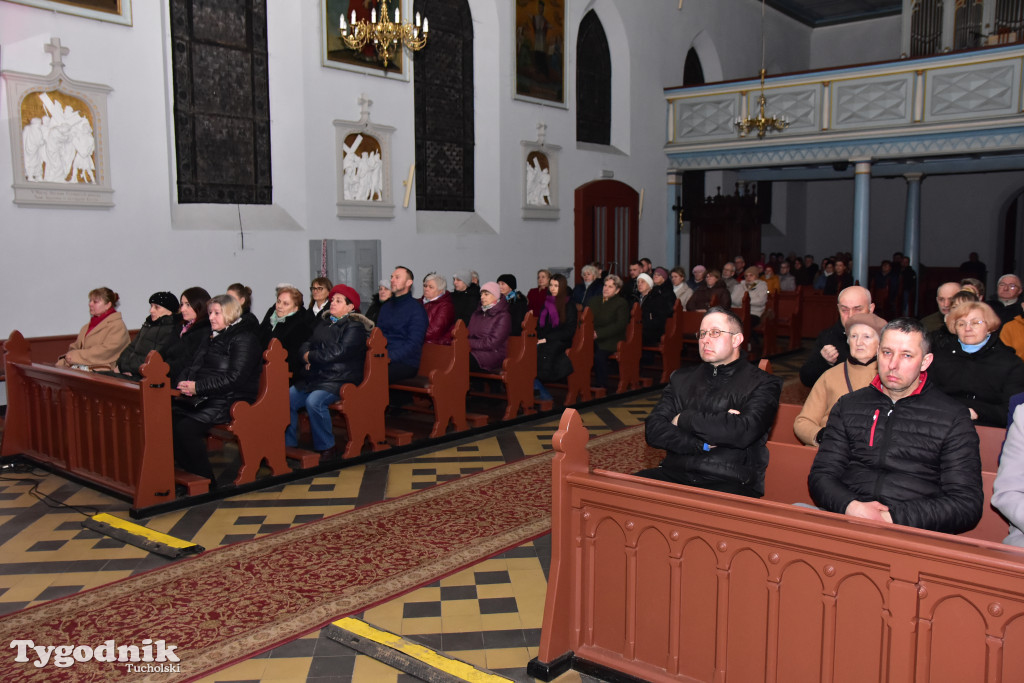 Spektakl pasyjny w Śliwicach cieszył się dużym zainteresowniem wiernych