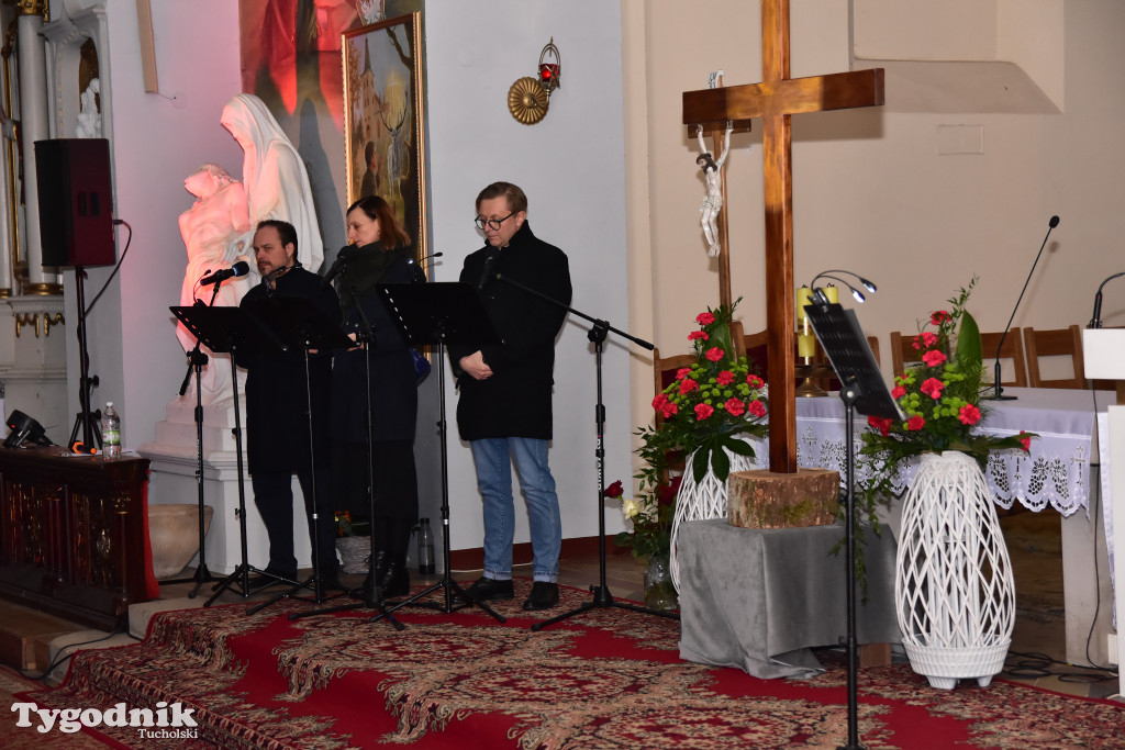 Spektakl pasyjny w Śliwicach cieszył się dużym zainteresowniem wiernych