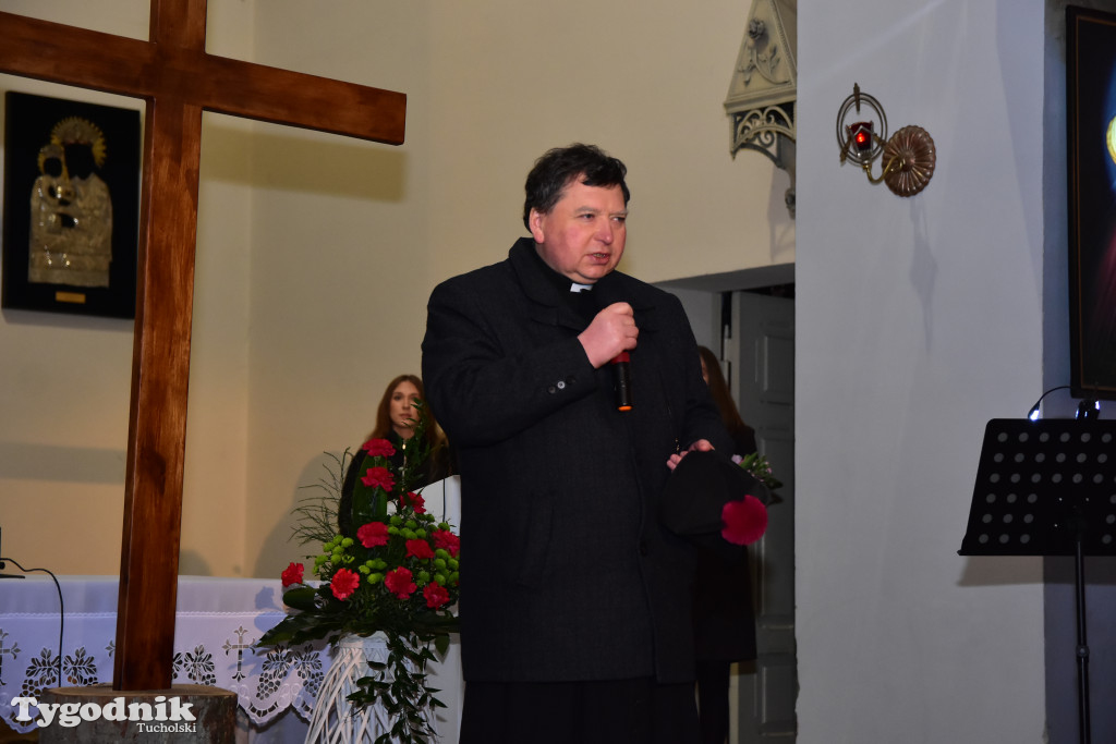 Spektakl pasyjny w Śliwicach cieszył się dużym zainteresowniem wiernych