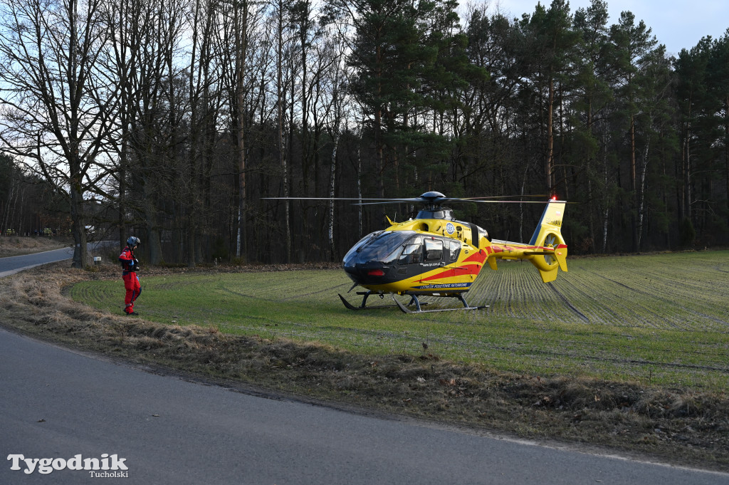 Wierzchucin: Bus wjechał pod pociąg